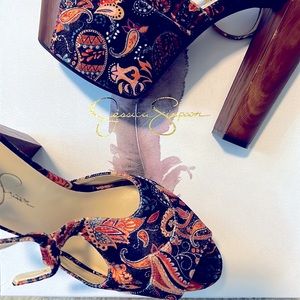 NWT Jessica Simpson platform heels